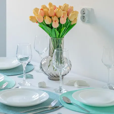 Apartment Nadmorskie 2 Sypialnie & Parking By Renters Swinoujscie