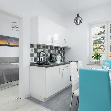 Nadmorskie 2 Sypialnie & Parking By Renters Swinoujscie