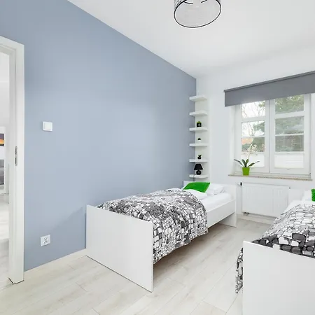 Nadmorskie 2 Sypialnie & Parking By Renters Apartment *