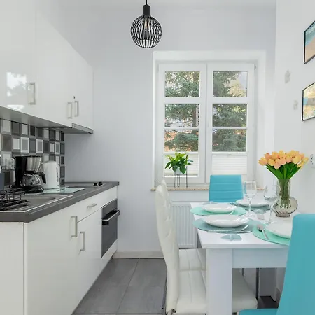 Nadmorskie 2 Sypialnie & Parking By Renters Swinoujscie