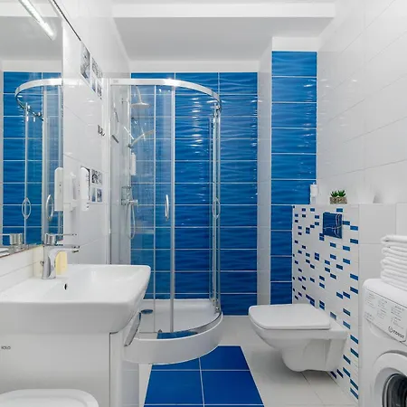 Nadmorskie 2 Sypialnie & Parking By Renters Daire