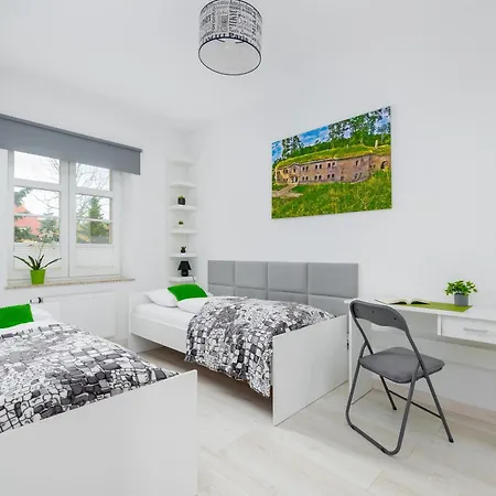 Nadmorskie 2 Sypialnie & Parking By Renters Apartment *