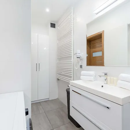 Daire Nadmorskie 2 Sypialnie & Parking By Renters