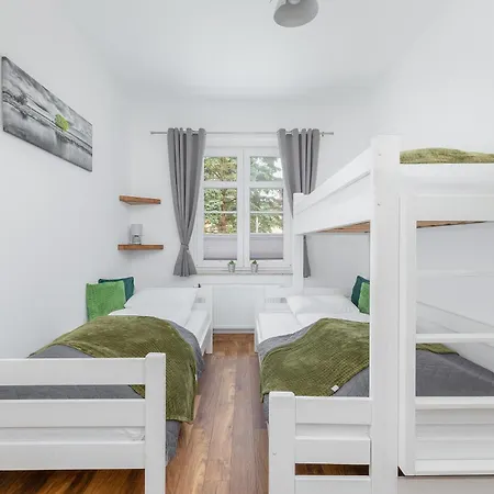 Nadmorskie 2 Sypialnie & Parking By Renters Daire Swinoujscie