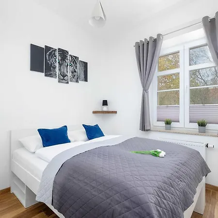 Nadmorskie 2 Sypialnie & Parking By Renters Daire