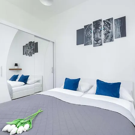 Apartment Nadmorskie 2 Sypialnie & Parking By Renters Swinoujscie